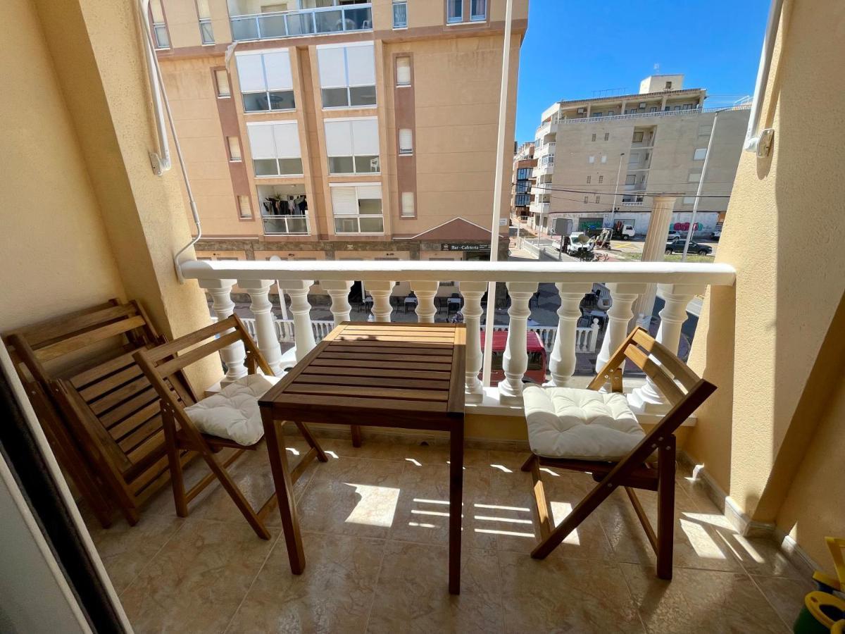 El Papagayo Apartment 2 Mins Walking To The Beach Torrevieja Exteriér fotografie